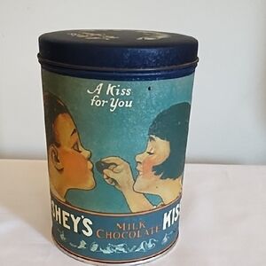 HERSHEY'S KISSES TIN, VINTAGE, EYE-CATCHING & FUN, KISSES INTRODUCED IN 1907!
